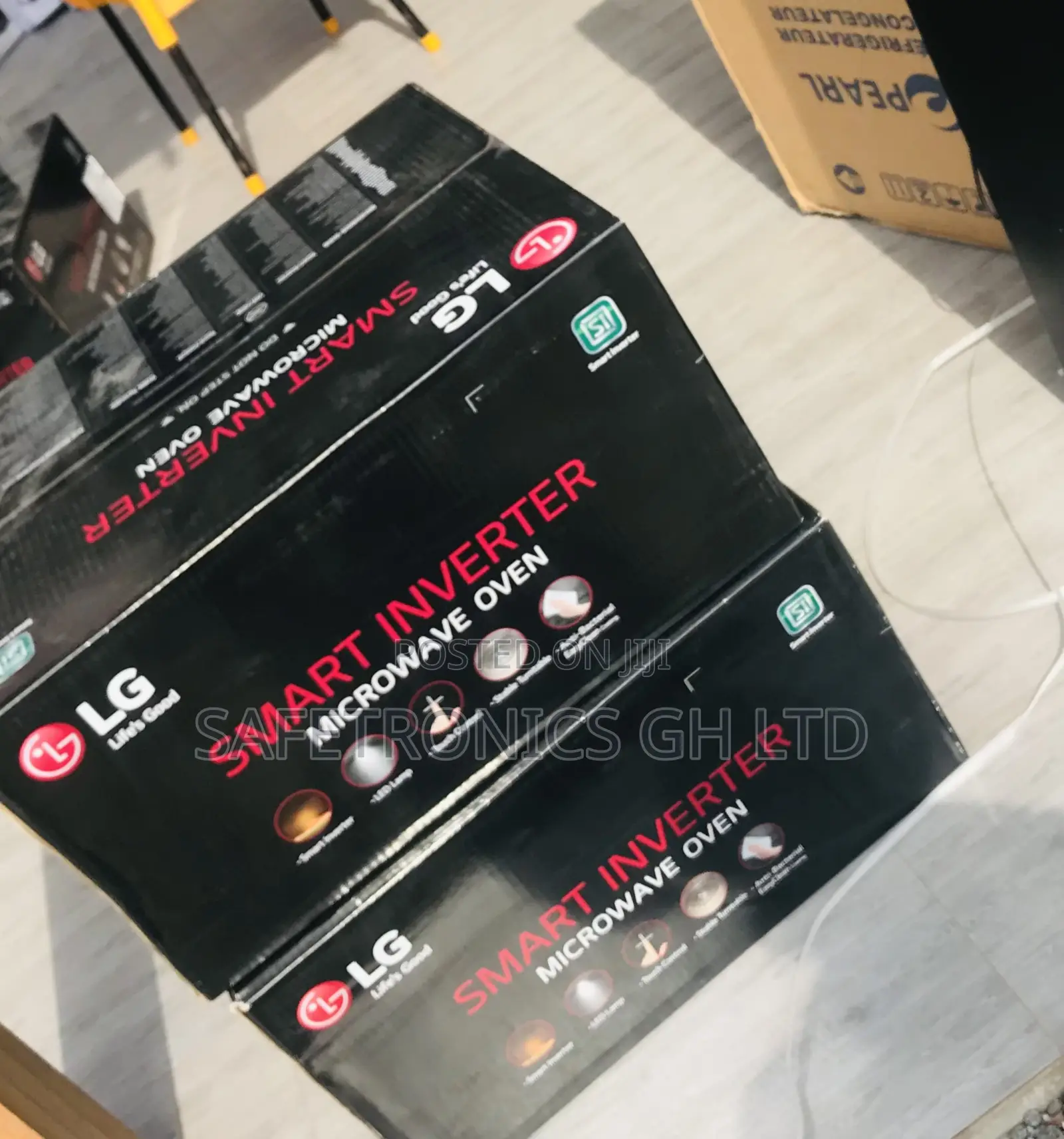 LG Smart Invertor 42L MH8265CIS Elegant Microwave