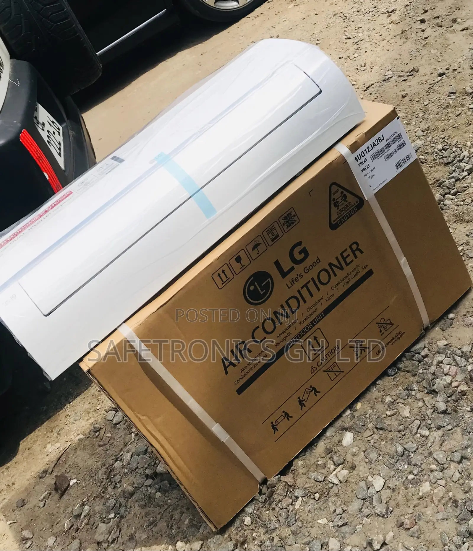 White R410 Gas LG Dual Inverter S4-Q24k23 Airconditioner