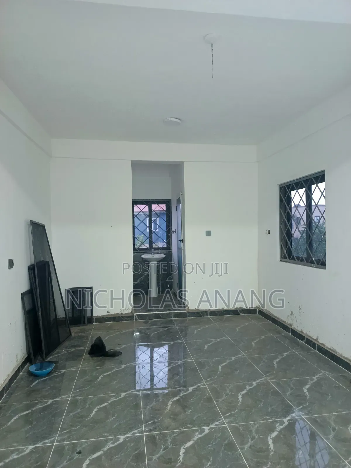 2bdrm Apartment in The Dorns Properties, New Town for rent