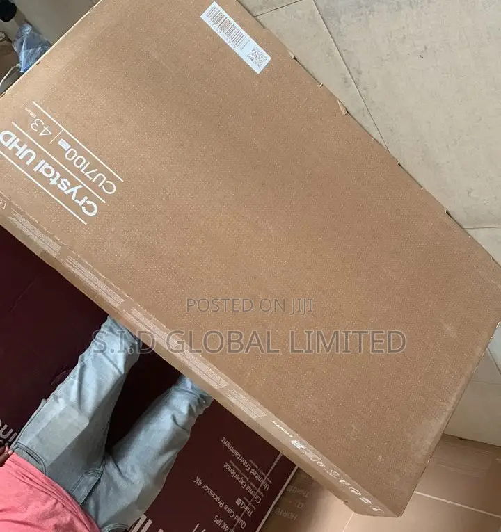 Ultra Modern 2023 43” CU7100 UHD HDR Smart TV