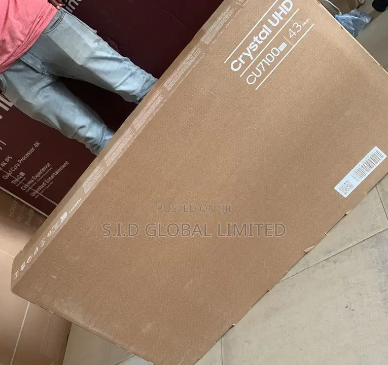 Ultra Modern 2023 43” CU7100 UHD HDR Smart TV