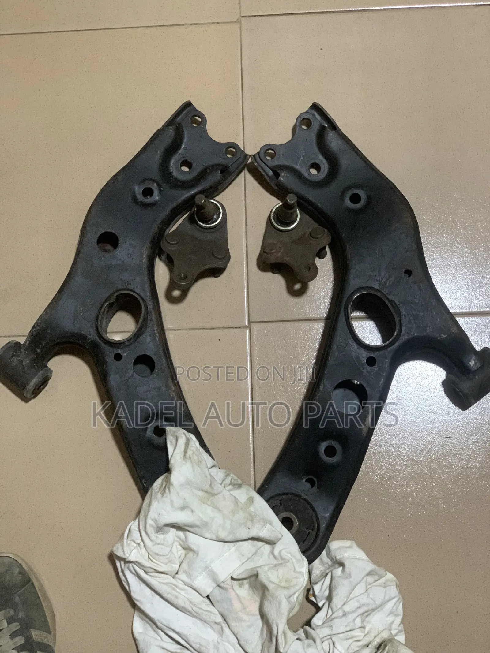 Toyota RAV 4 Control Arms Set