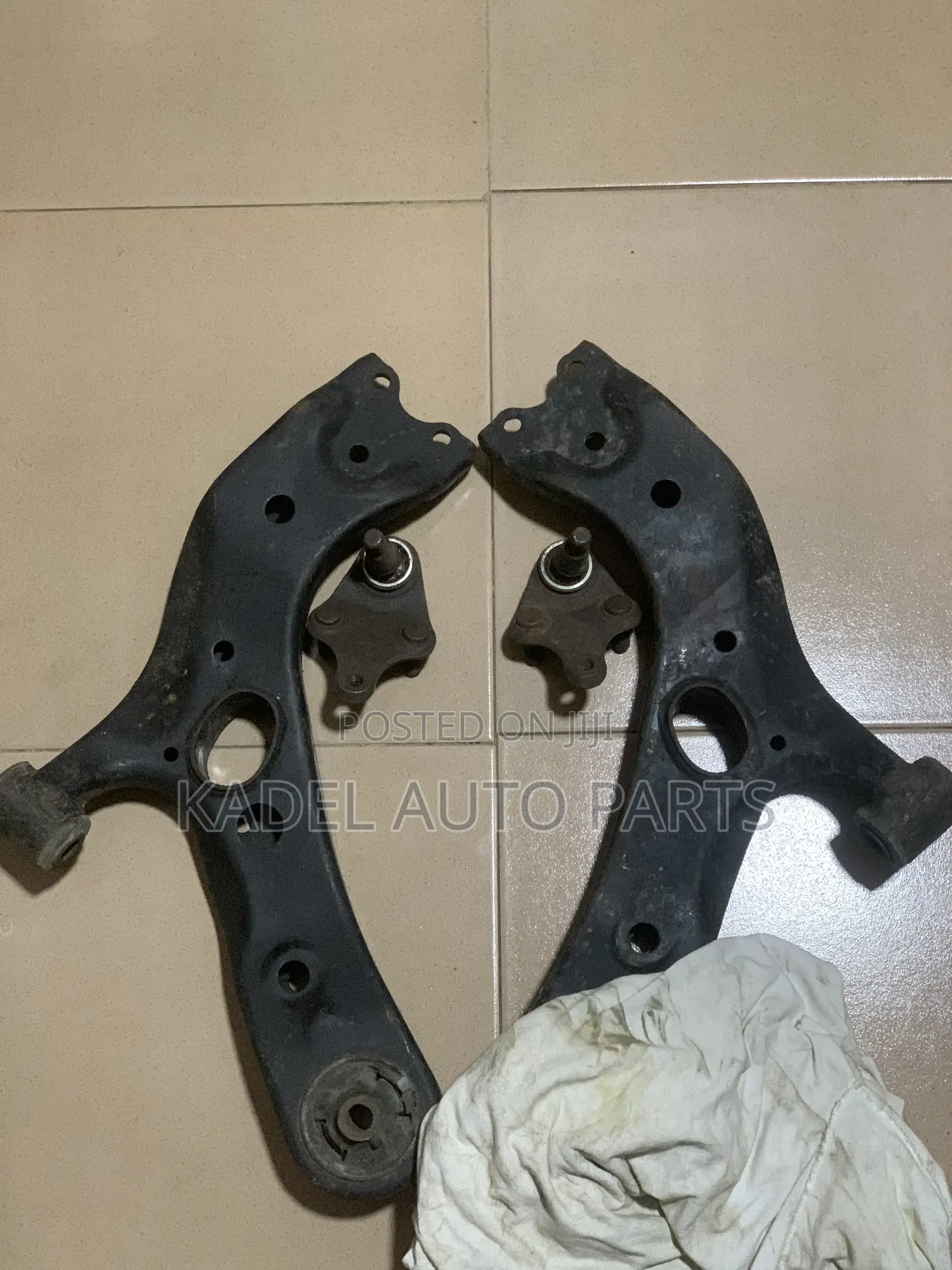 Toyota RAV 4 Control Arms Set