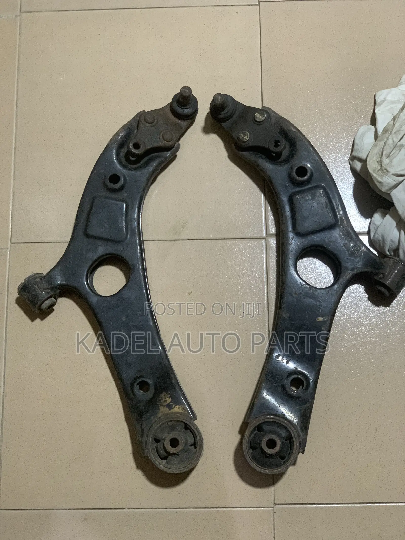 Kia Optima / Kia Lower Arms Set