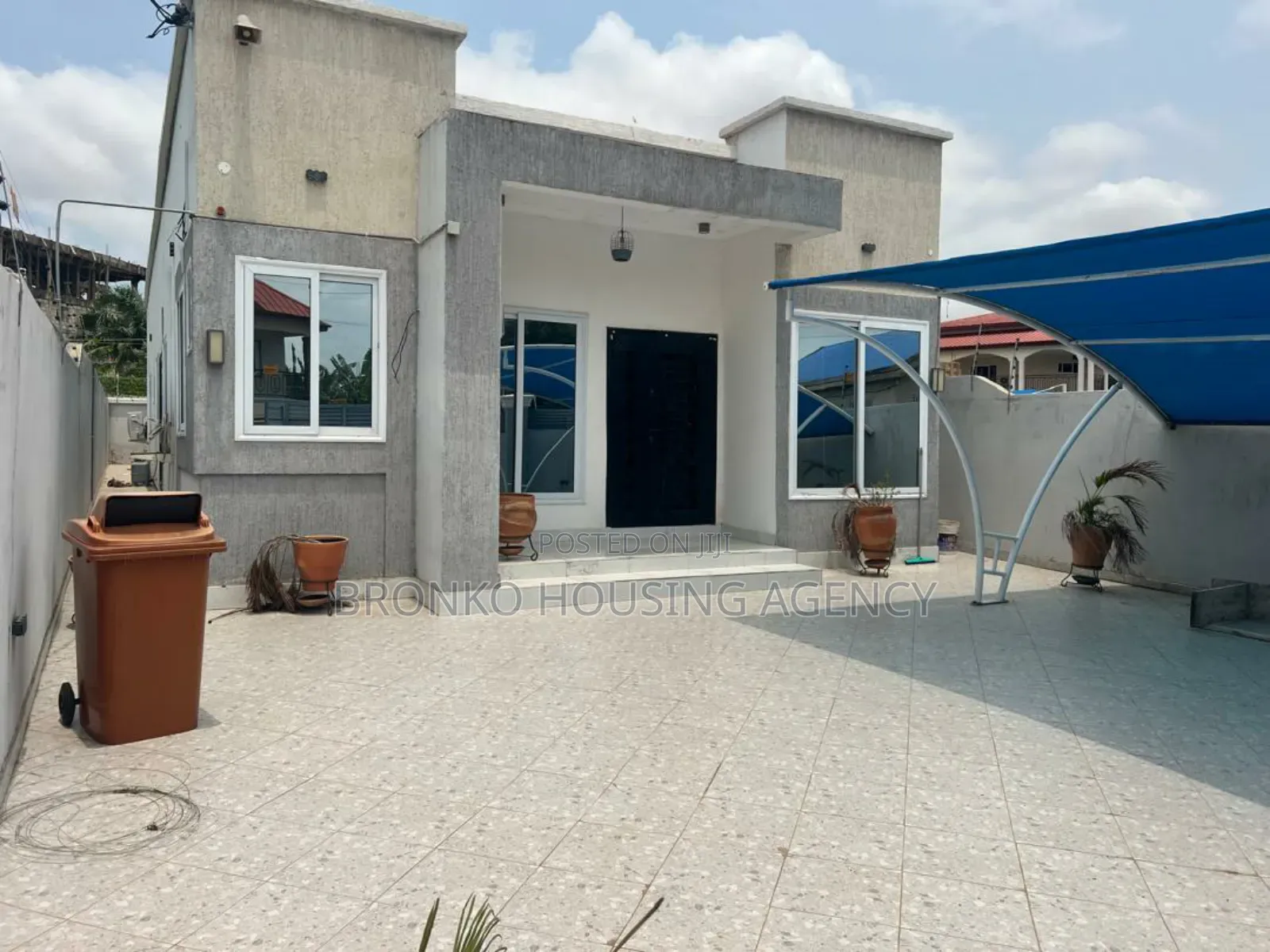 3bdrm House in Bronko Housing, Spintex for rent