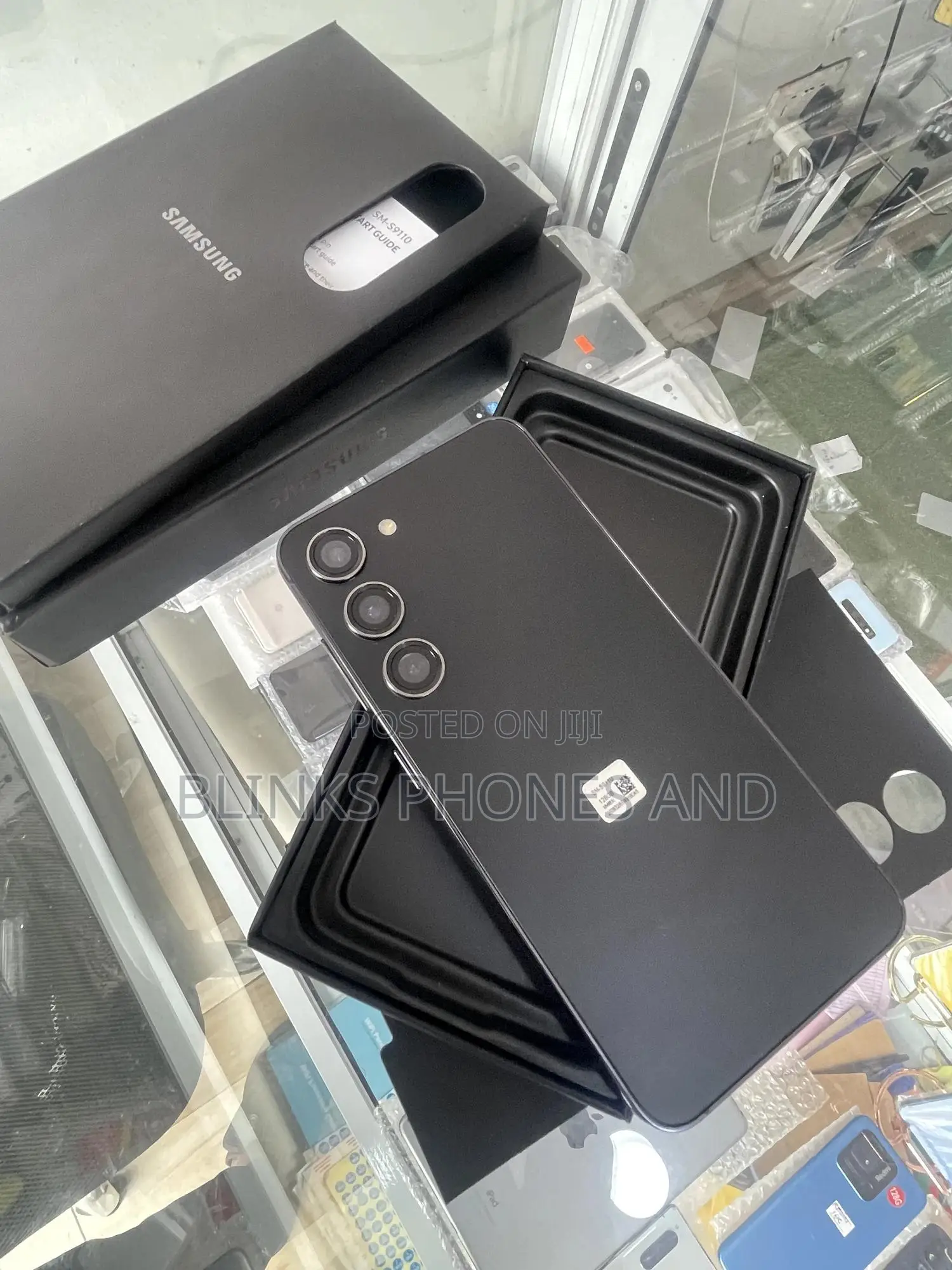 New Samsung Galaxy S23 128 GB Black