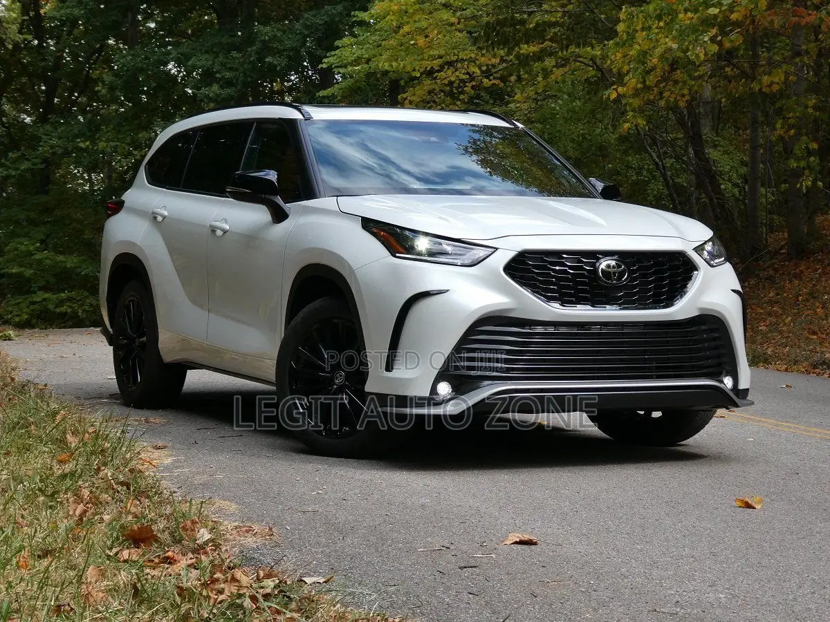 Toyota Highlander 2022,2023 Front Bumper Complete