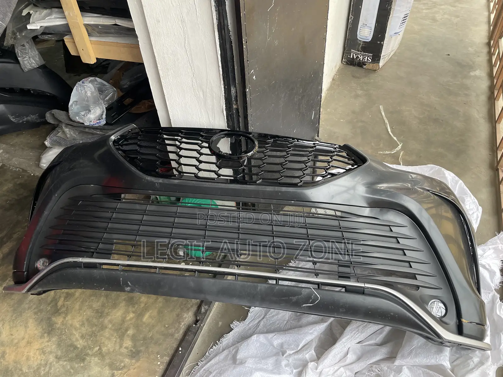 Toyota Highlander 2022,2023 Front Bumper Complete