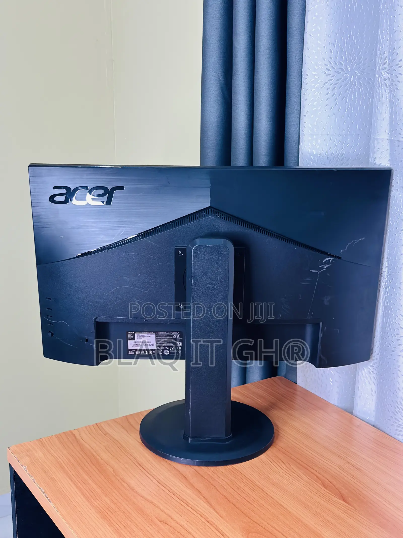 Acer 27” Edgeless 165htz , 0.5ms Gaming Display