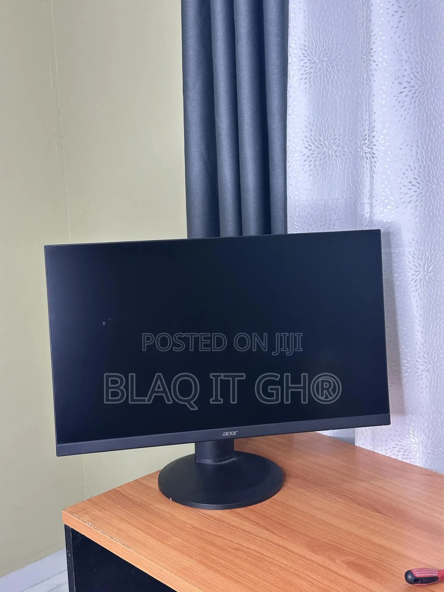 Acer 27” Edgeless 165htz , 0.5ms Gaming Display