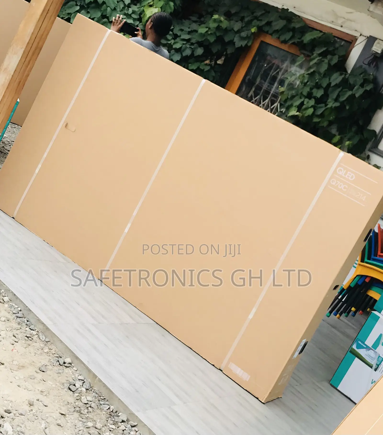 Samsung Display 85 Inch Smart Qled Q70 Sleek Tv