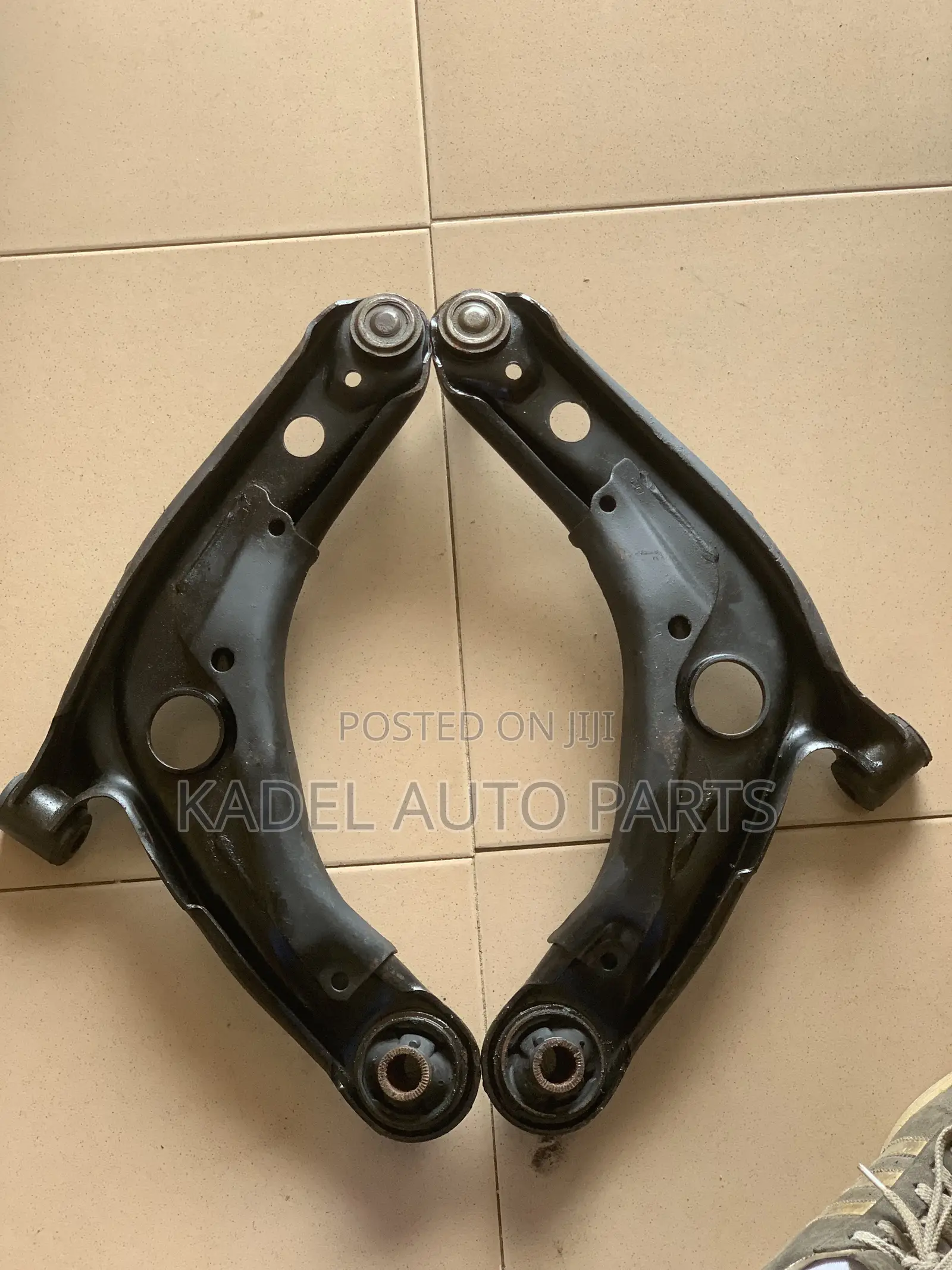 Toyota Vitz / Yaris Lower Arm