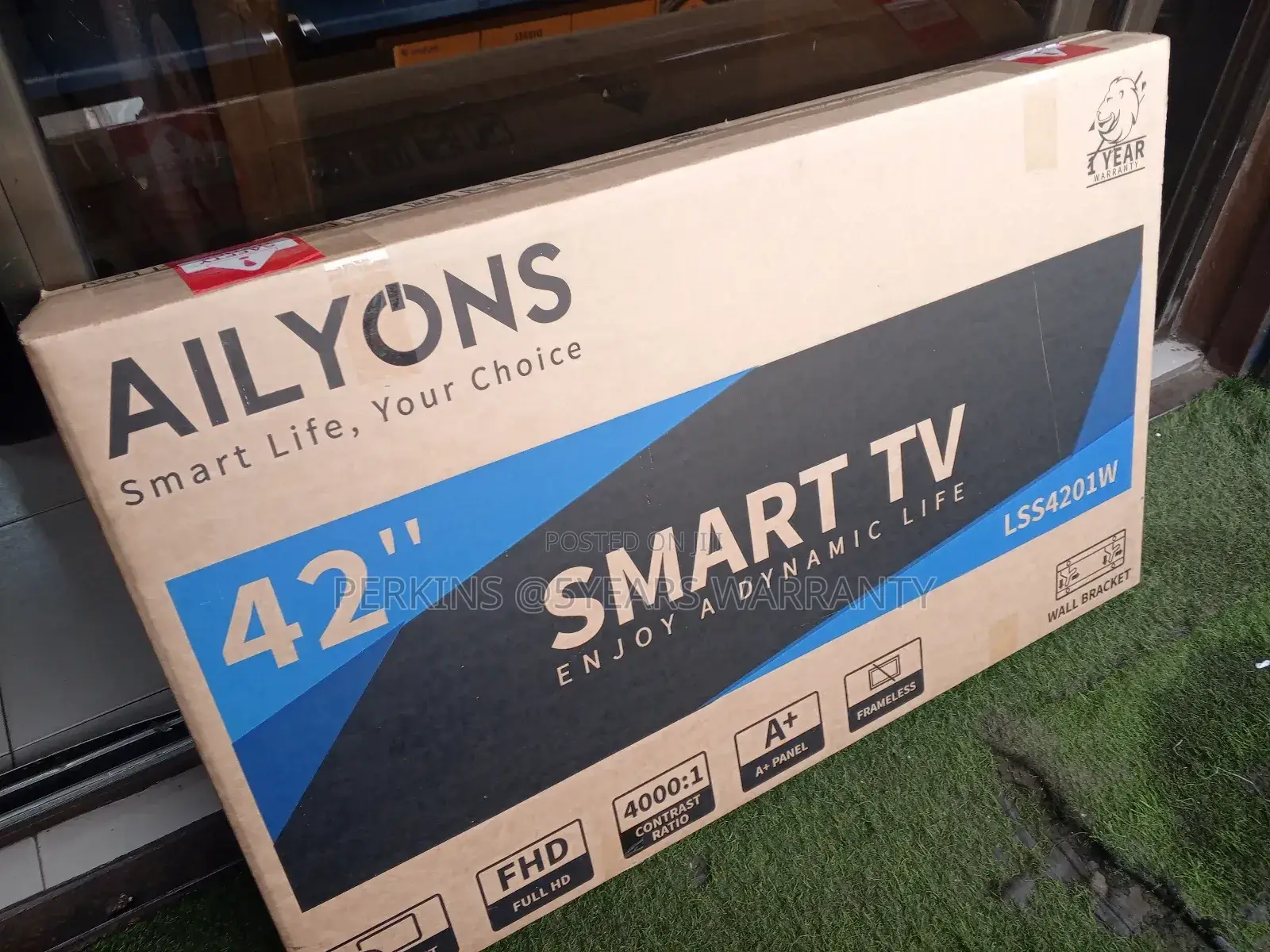 Dynamic Ailyons 42inches Smart Android+Free Wall Brackets