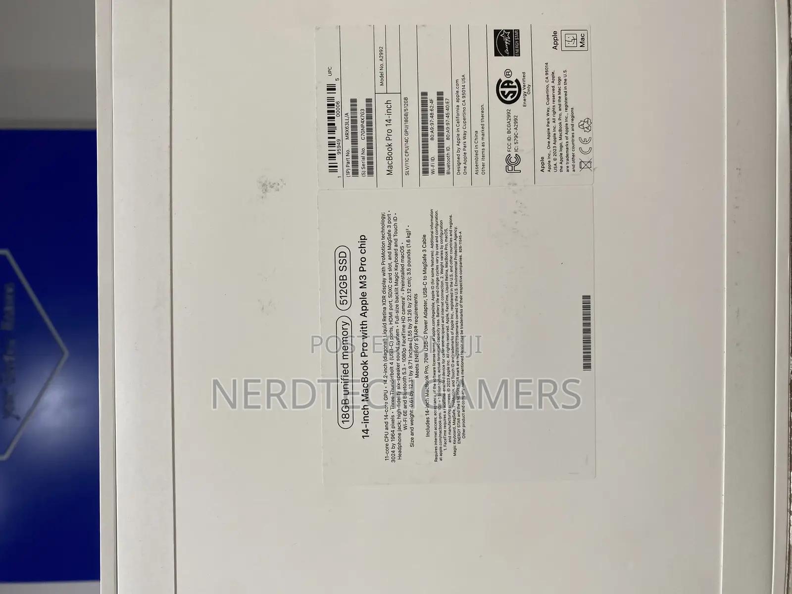 New Laptop Apple MacBook Pro 18GB Apple M3 SSD 512GB