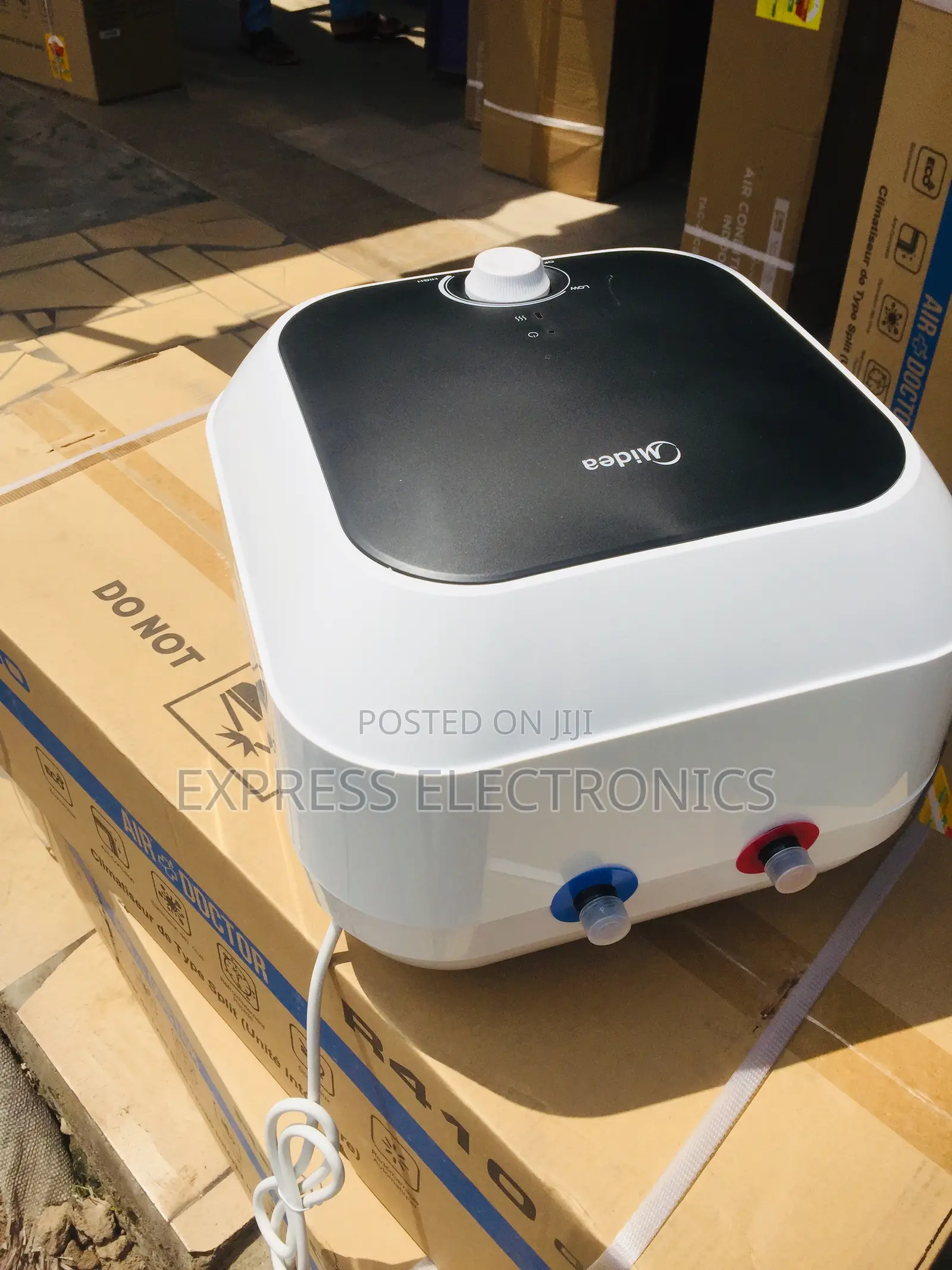 Titanium Water Tank Midea Heater Electric 15L White