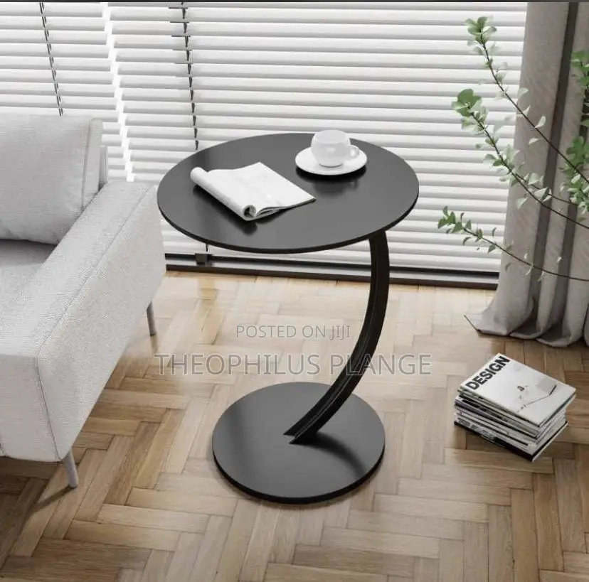 Curved Mable Side Table, Coffee / Bedside Table