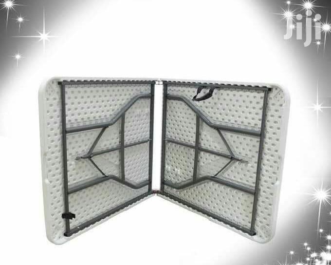 Foldable Table