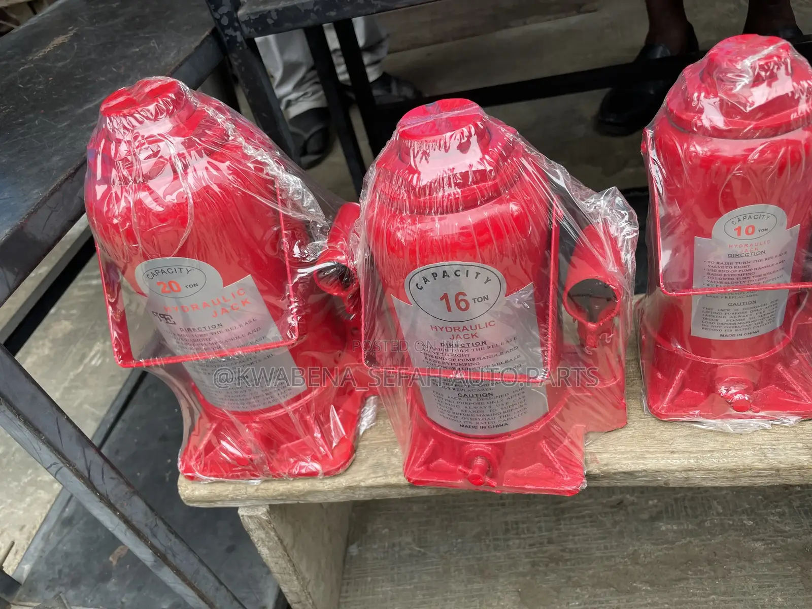 Original Car Hydraulic Jacks Available for All Cars