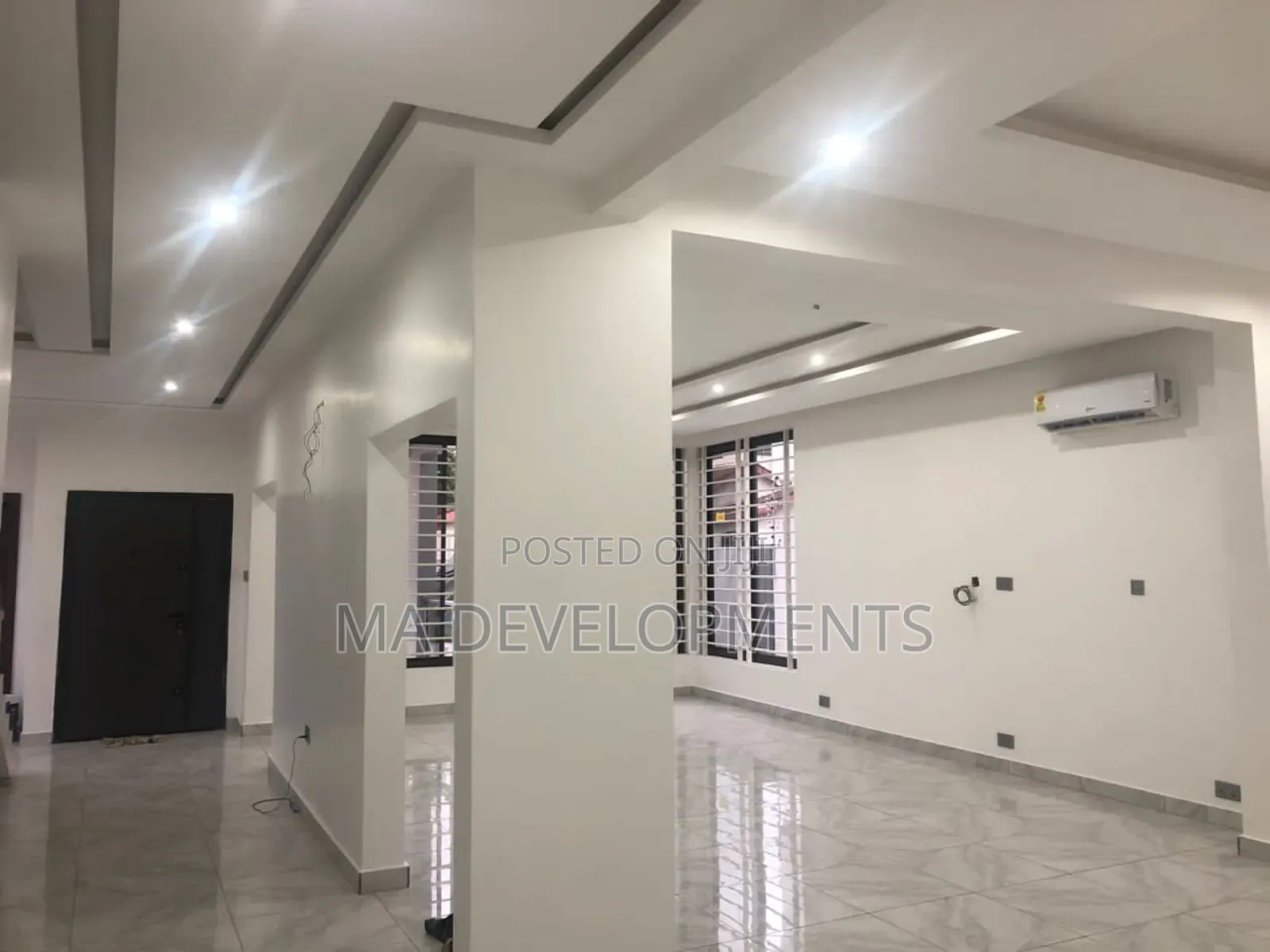 5bdrm Duplex in Ma Developments, CFC Estates for sale