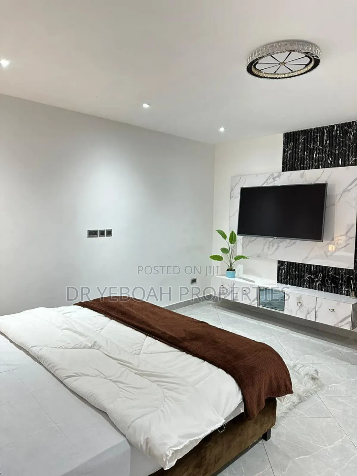 Furnished 5bdrm Penthouse in Spintex:-Fully for rent