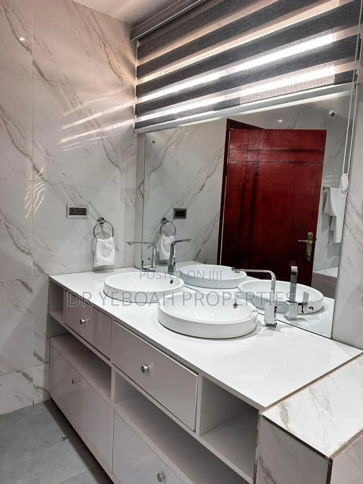 Furnished 5bdrm Penthouse in Spintex:-Fully for rent