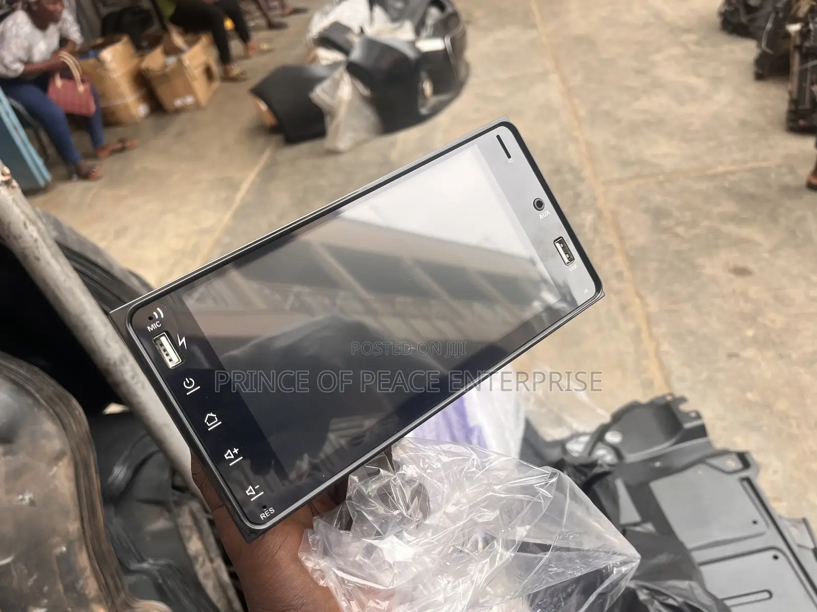 Car Tape Touch Screen With Bluetooth Fm 2 Pen Drive Slot