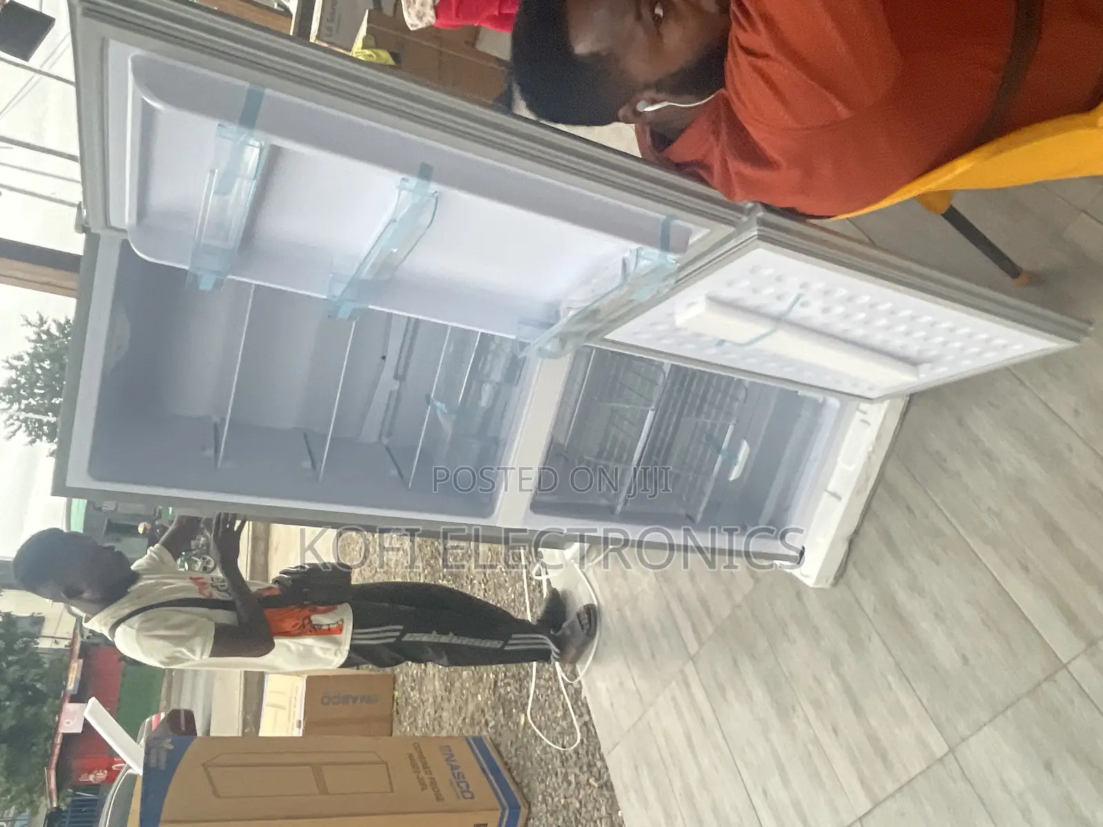 Nasco 198L Doubledoor Top Freezer Refrigerator W/Great Space