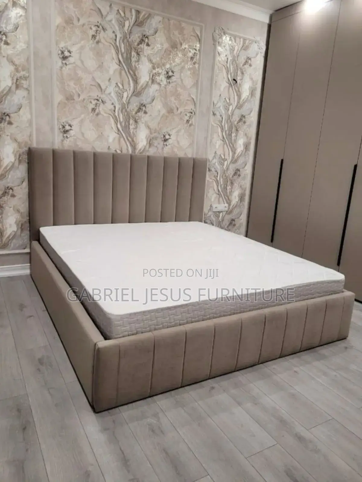 Queen Size Bed With Mattress