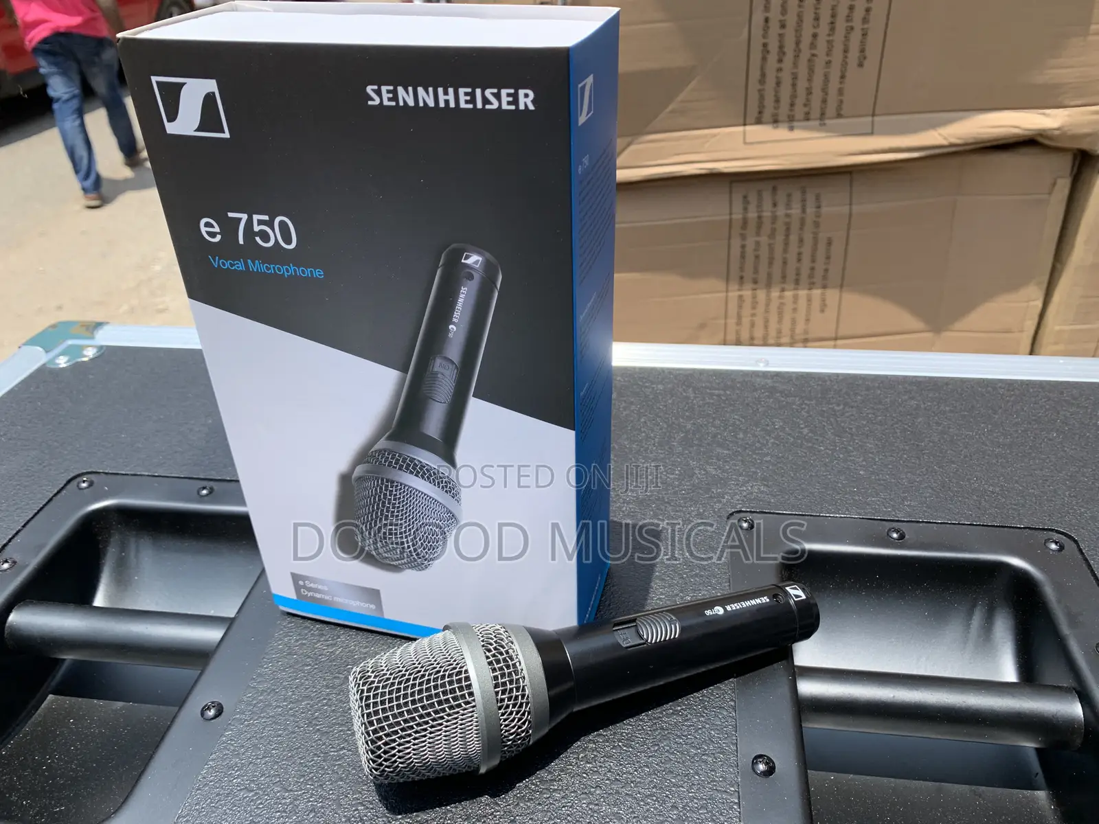 SENNHEISER E-750 Cord Vocal Microphone
