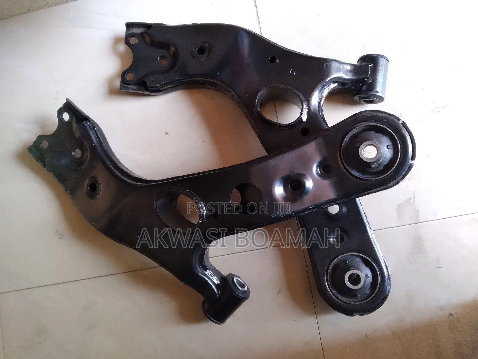 Toyota Rav4 Lower Arms Control 2008