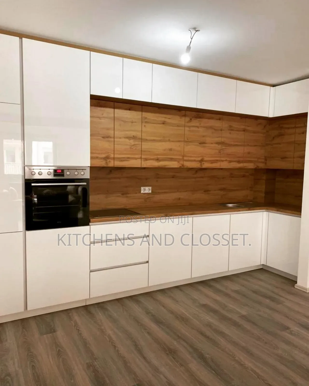 Modern Kitchen Cabinent