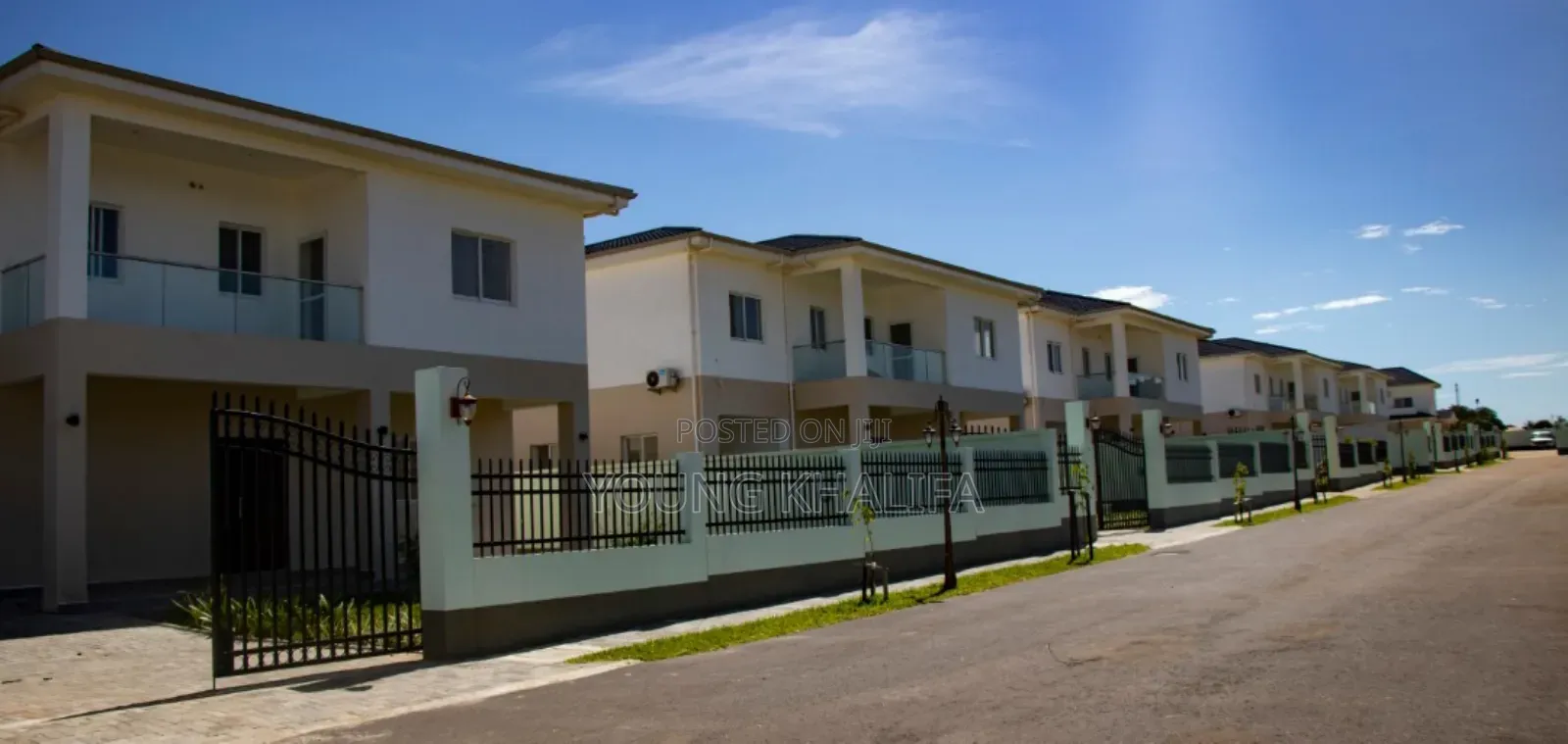 4bdrm House in Sakumono, Spintex for sale