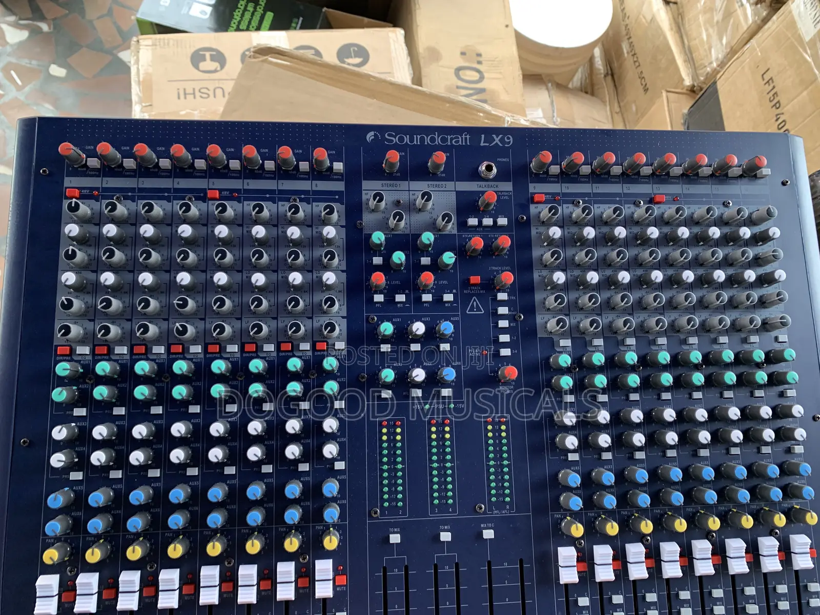Soundcraft Lx-9 16-Channel Live Mixer