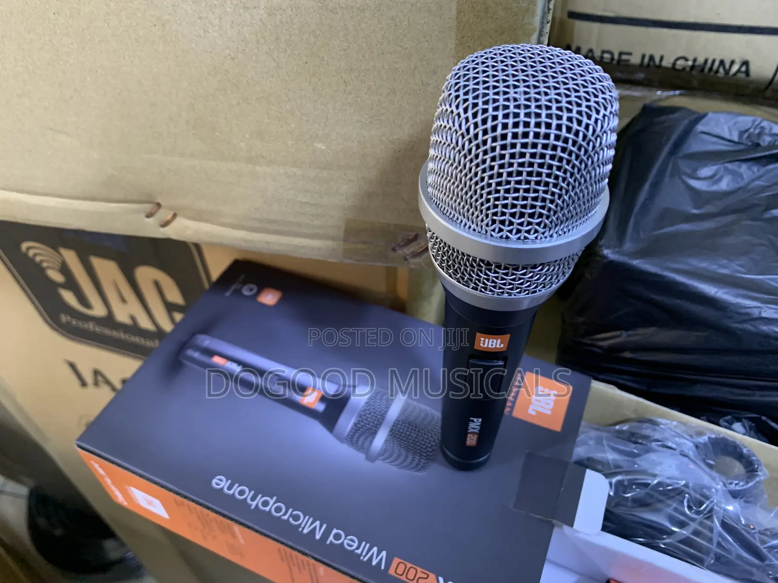 JBL PMX-200 Wired(Cord) Dynamic Microphone