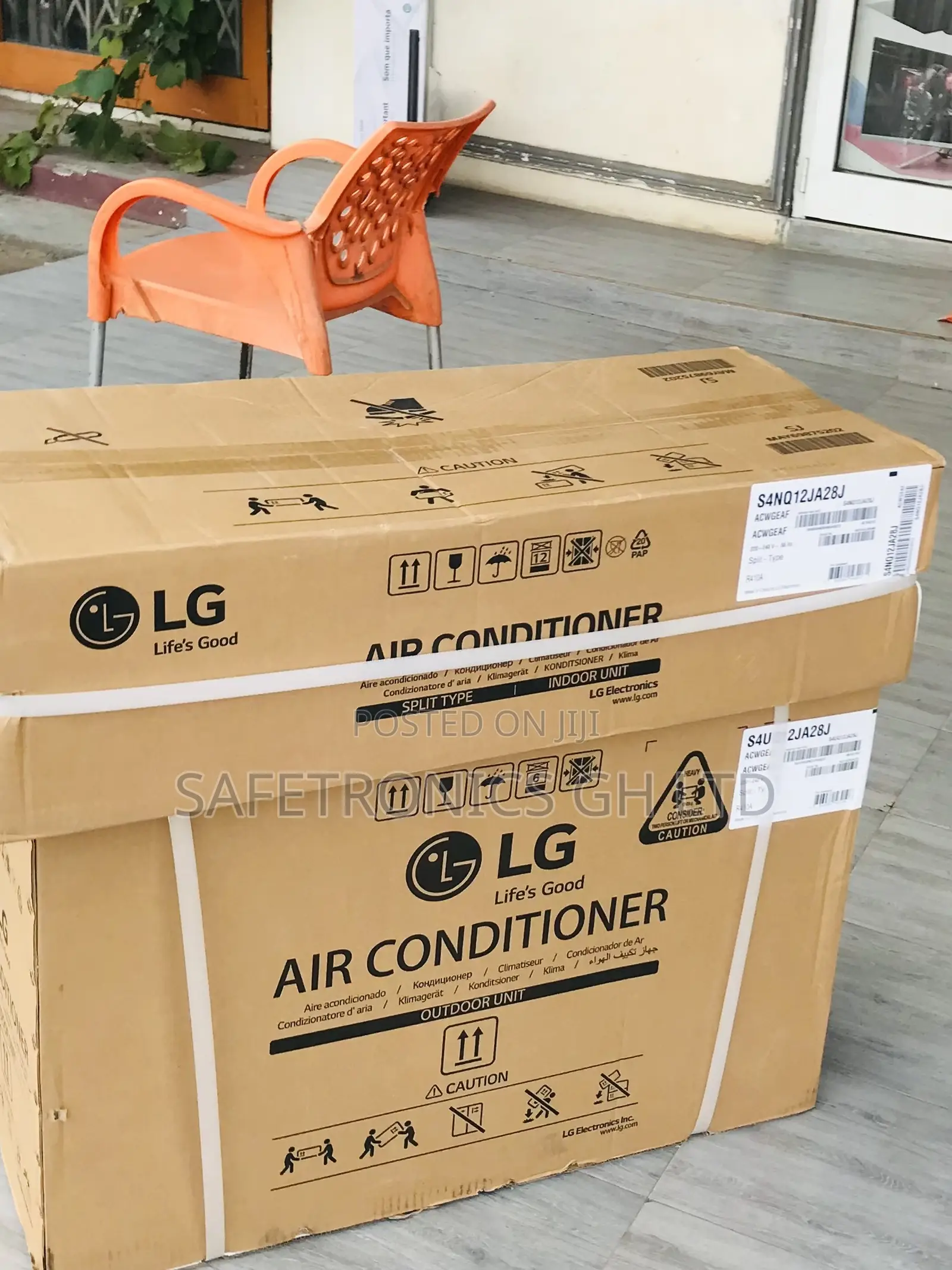 LG Reliable Auto Swing 1.5hp R410 Gas White Airconditioner