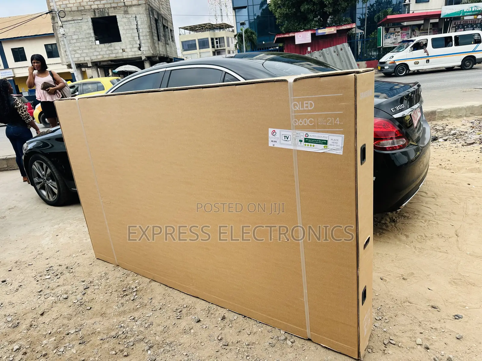 Qled Smart Television Sleek Samsung 85”Q60c
