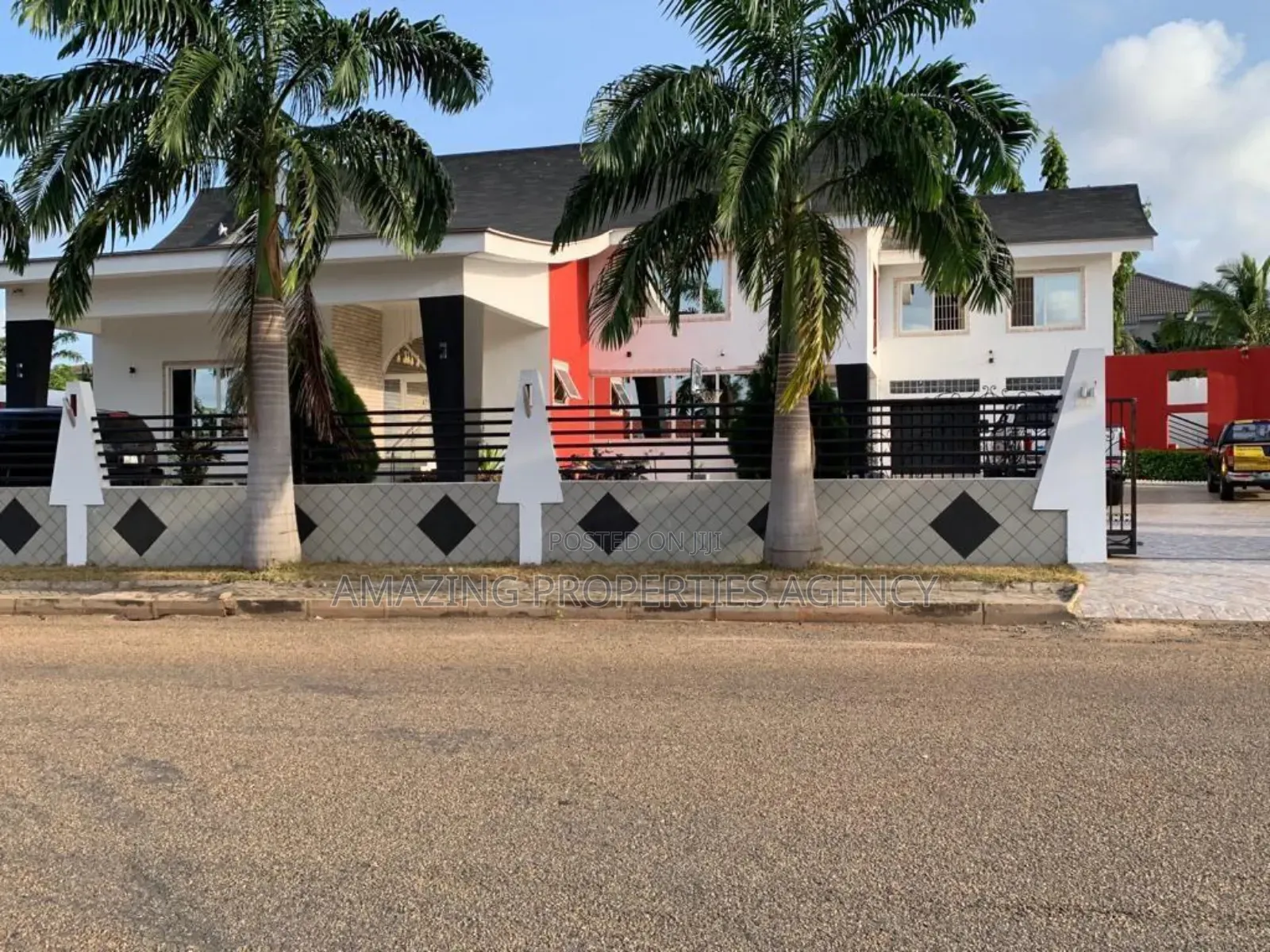 5bdrm House in Airport Residential Area for sale