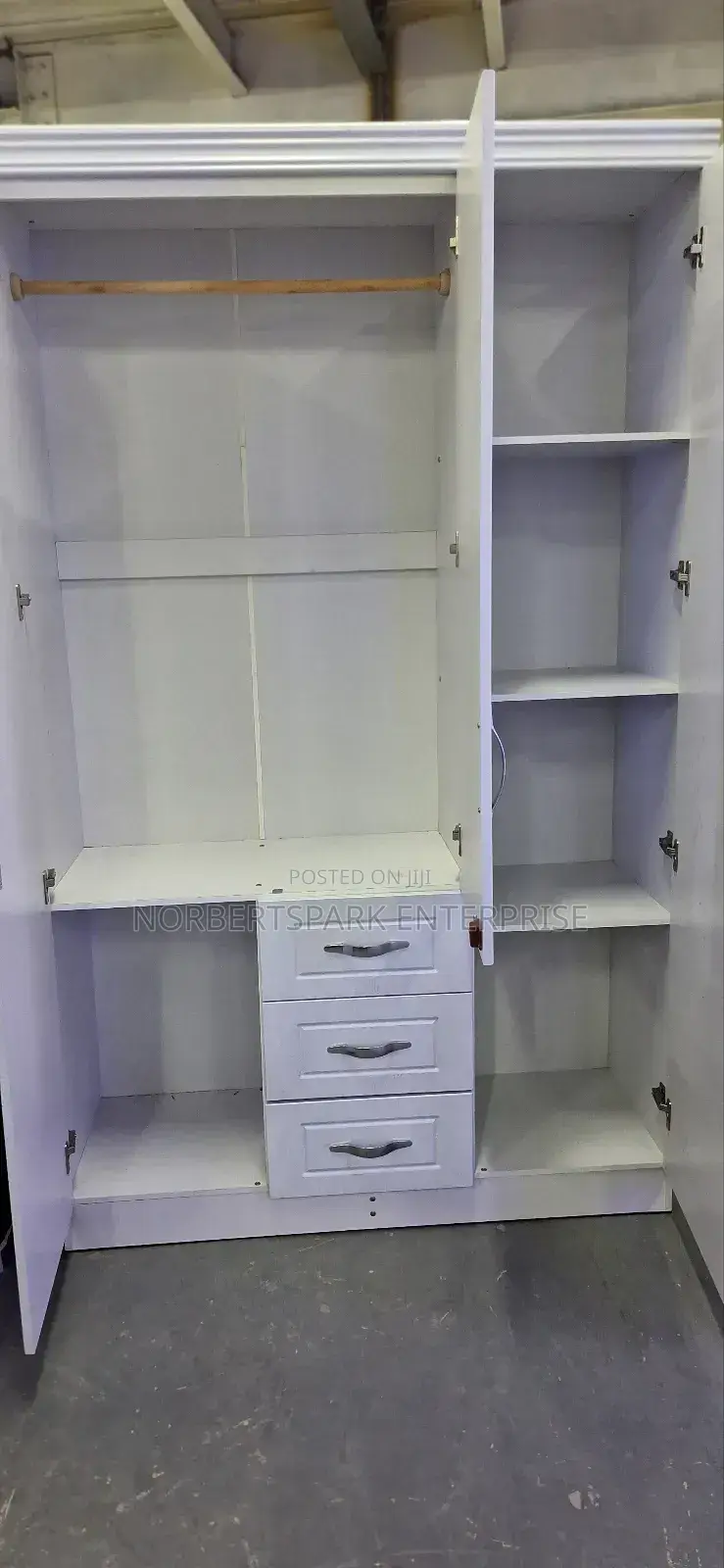 Wardrobe(3 Doors) Imported