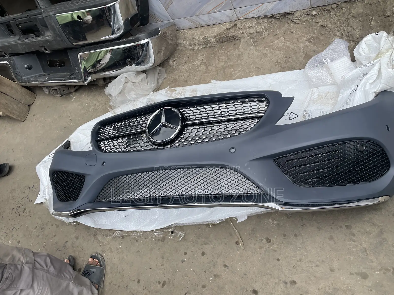 Mercedes Benz C300 Front Bumper Complete