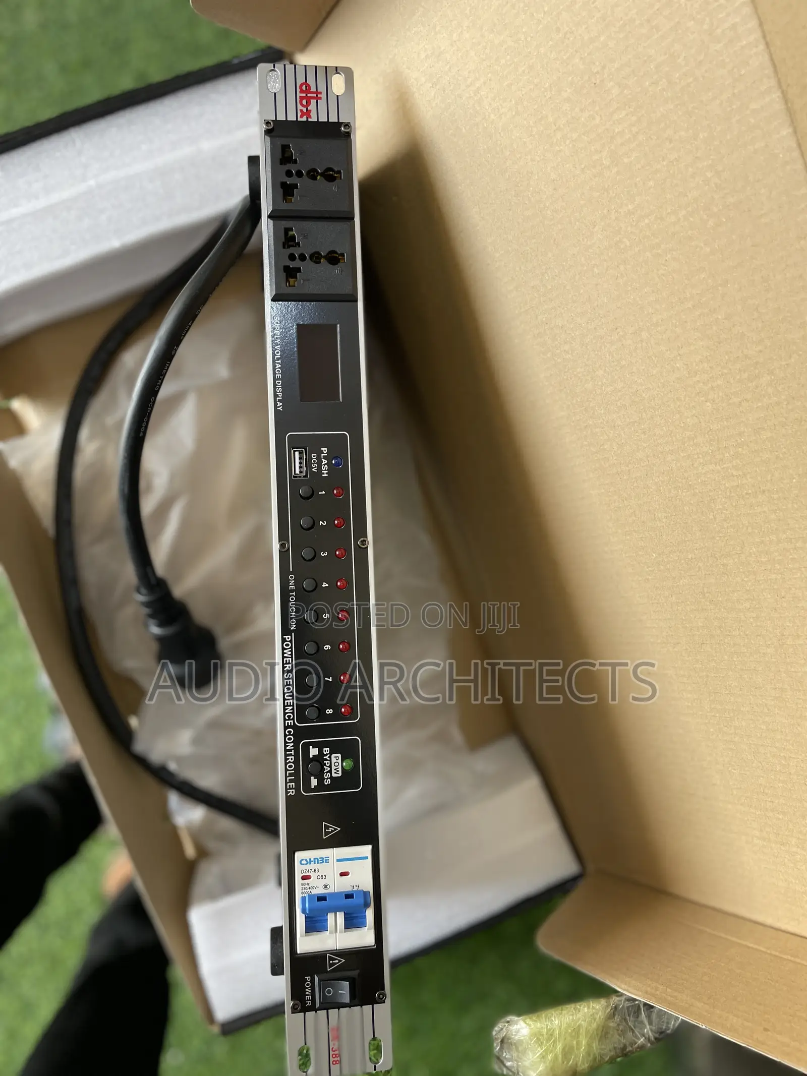 Power Sequencer With Circuit Breaker Eight Channel (Dbx)
