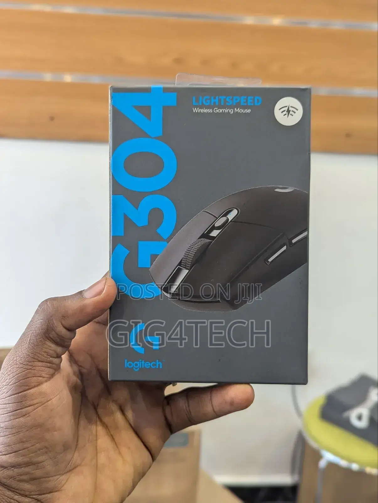 Logitech Lightspeed G304 Wireless Gaming Mouse