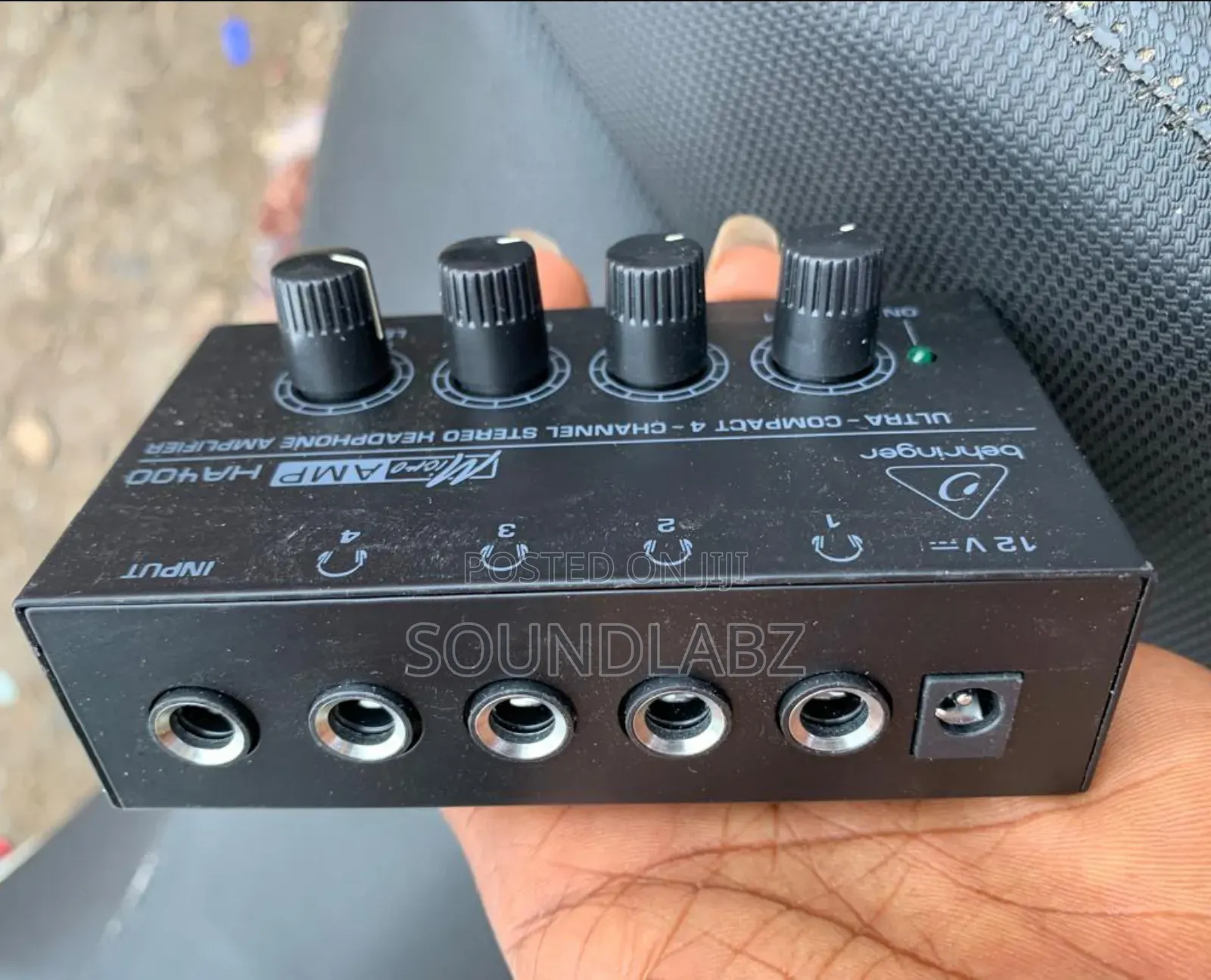 Behringer HA400 Headphone Amplifier