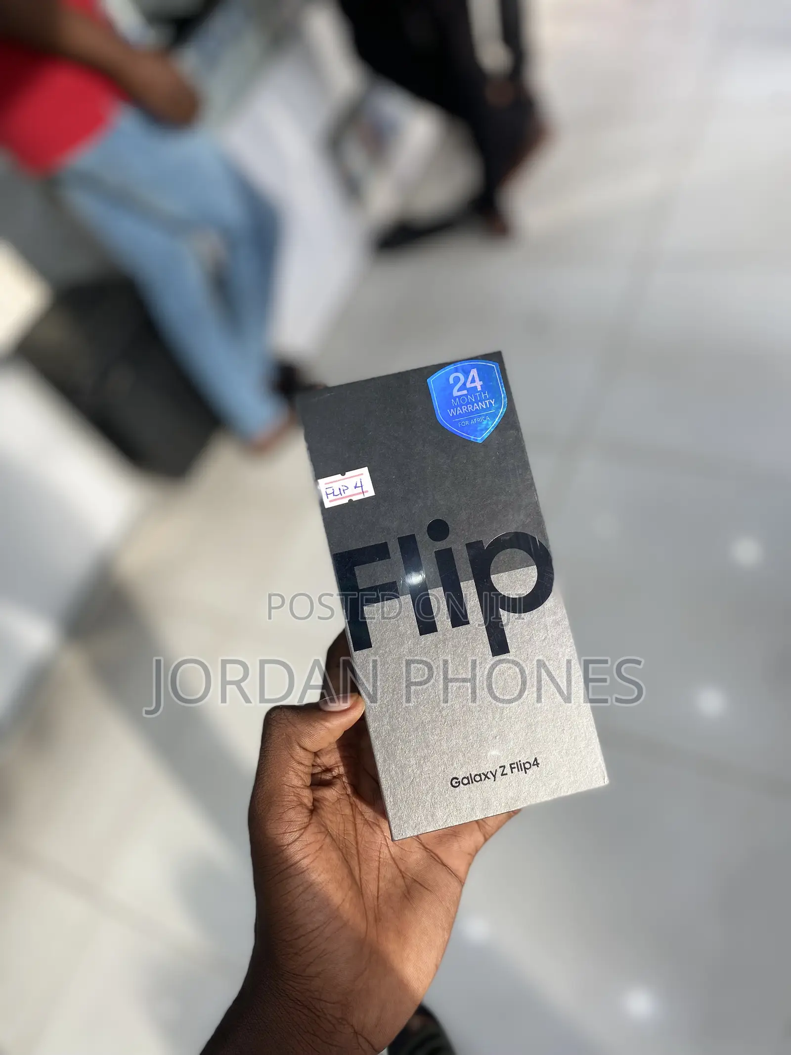 New Samsung Galaxy Z Flip4 256 GB Gray