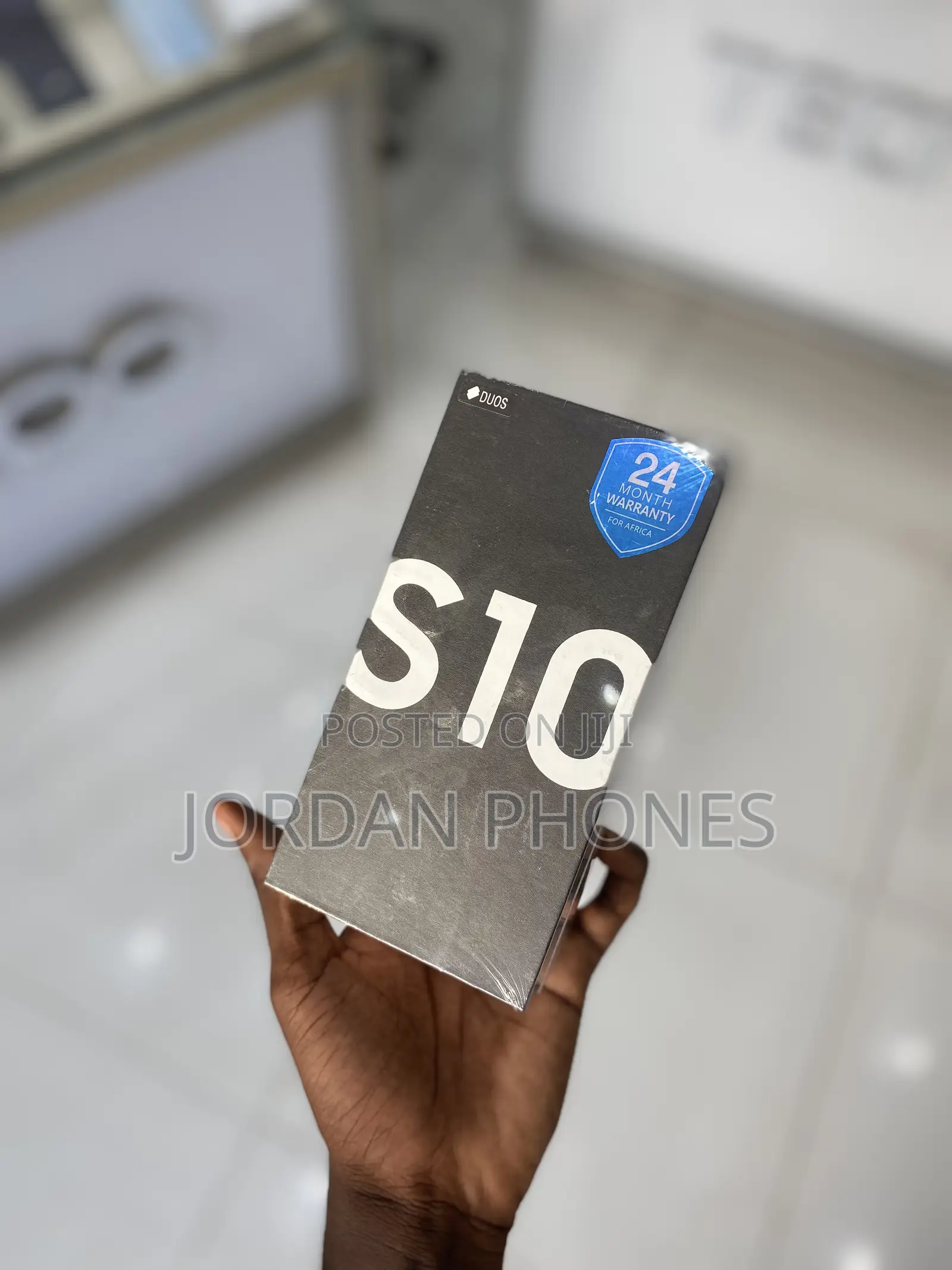 New Samsung Galaxy S10 128 GB Gray