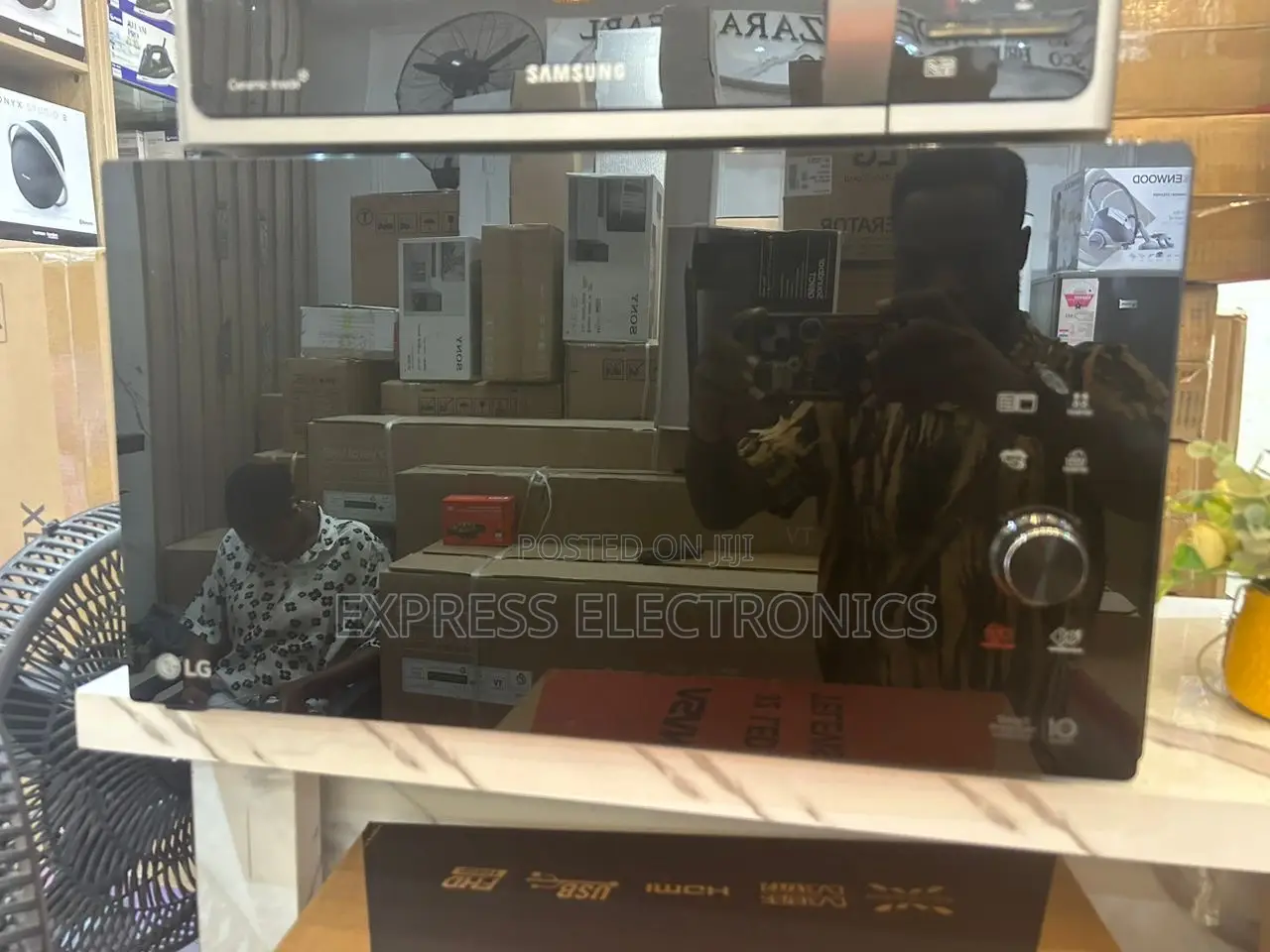 ᅭᅭmicrowave Oven LG Black 42”LG MH8265CIS