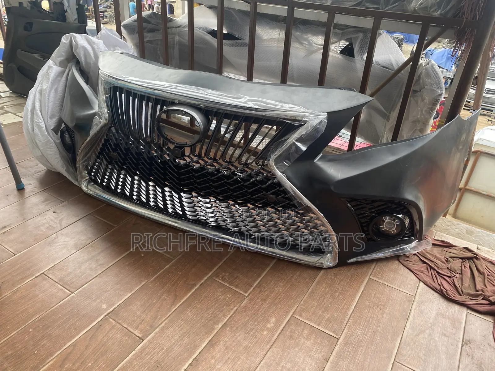 Toyota Camry 2008 Front Bumper Complete Lexus