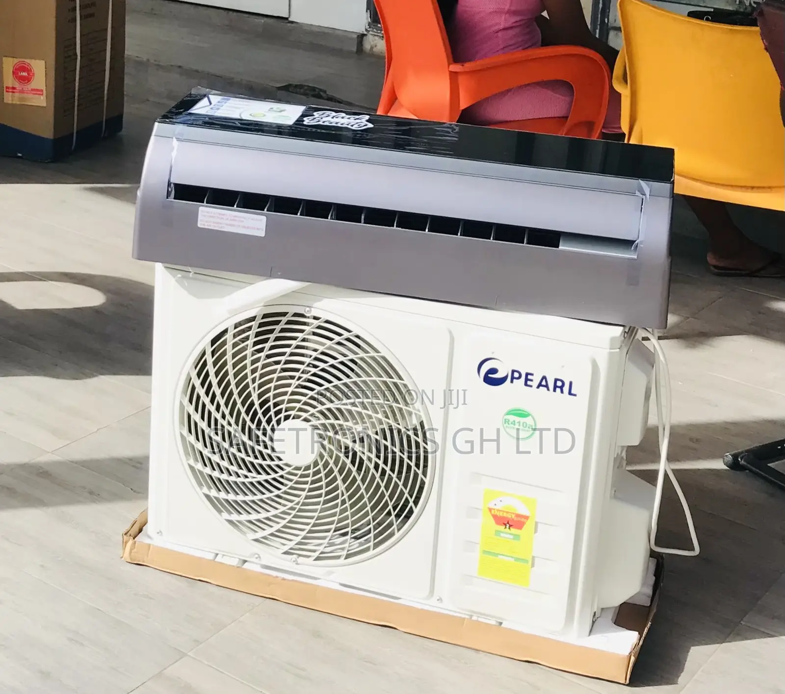 Elegant (Black) 2.5hp Pearl R410 Airconditioner