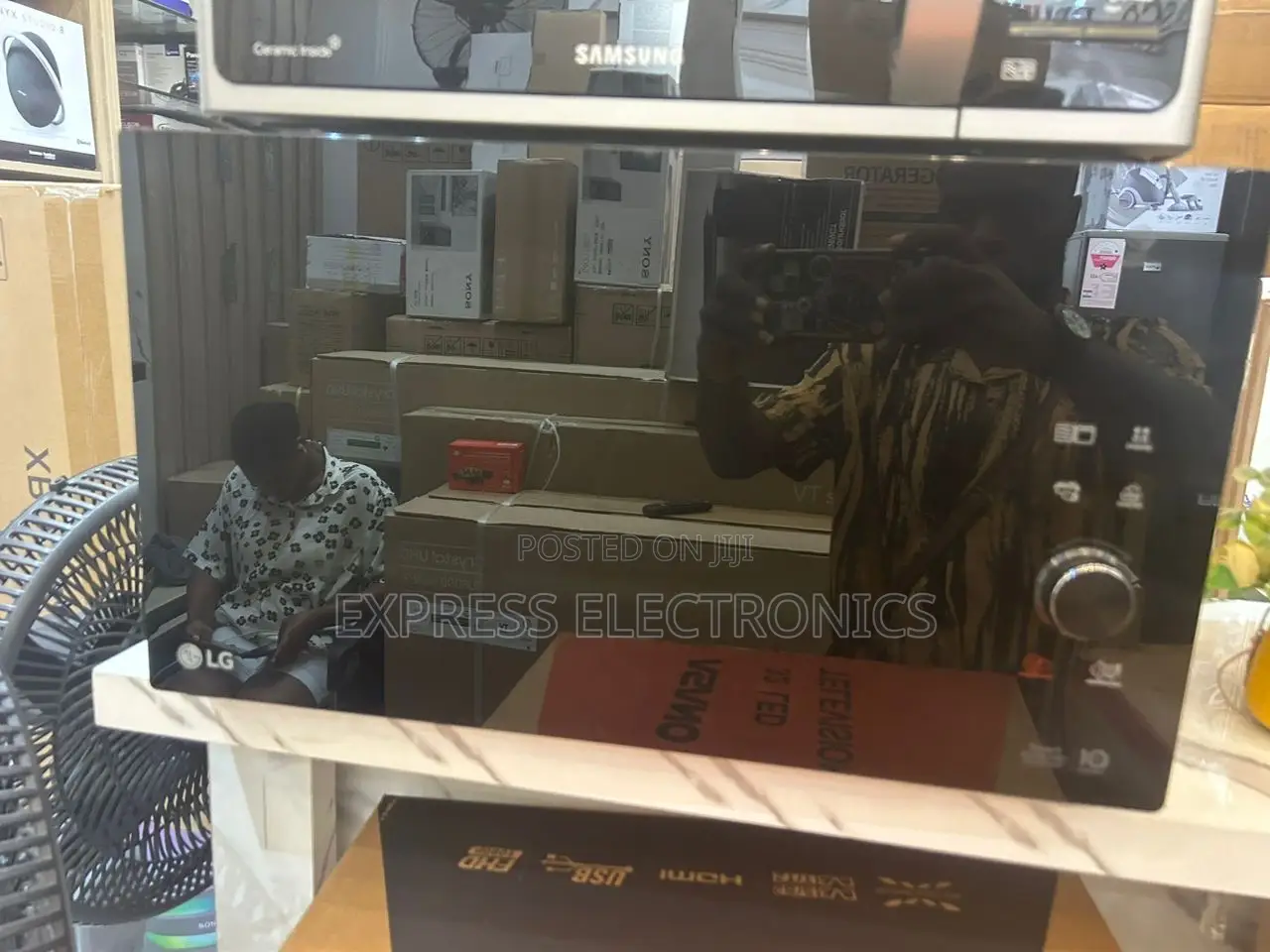 Shoo the New 42L Black LG MH8265CIS. Microwave Oven