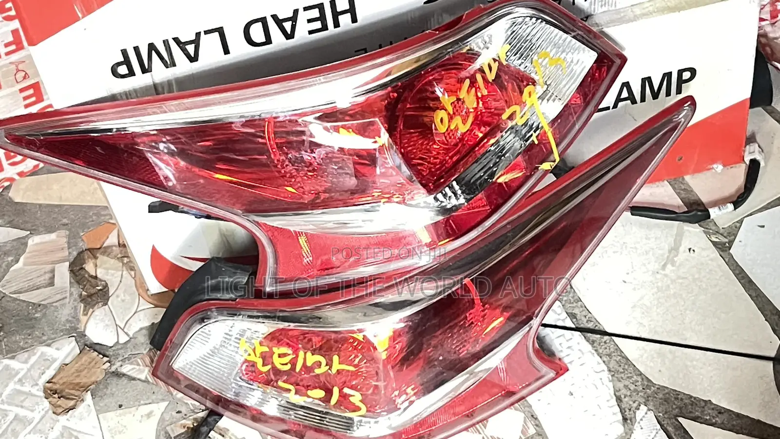 Altima 2014 Taillight