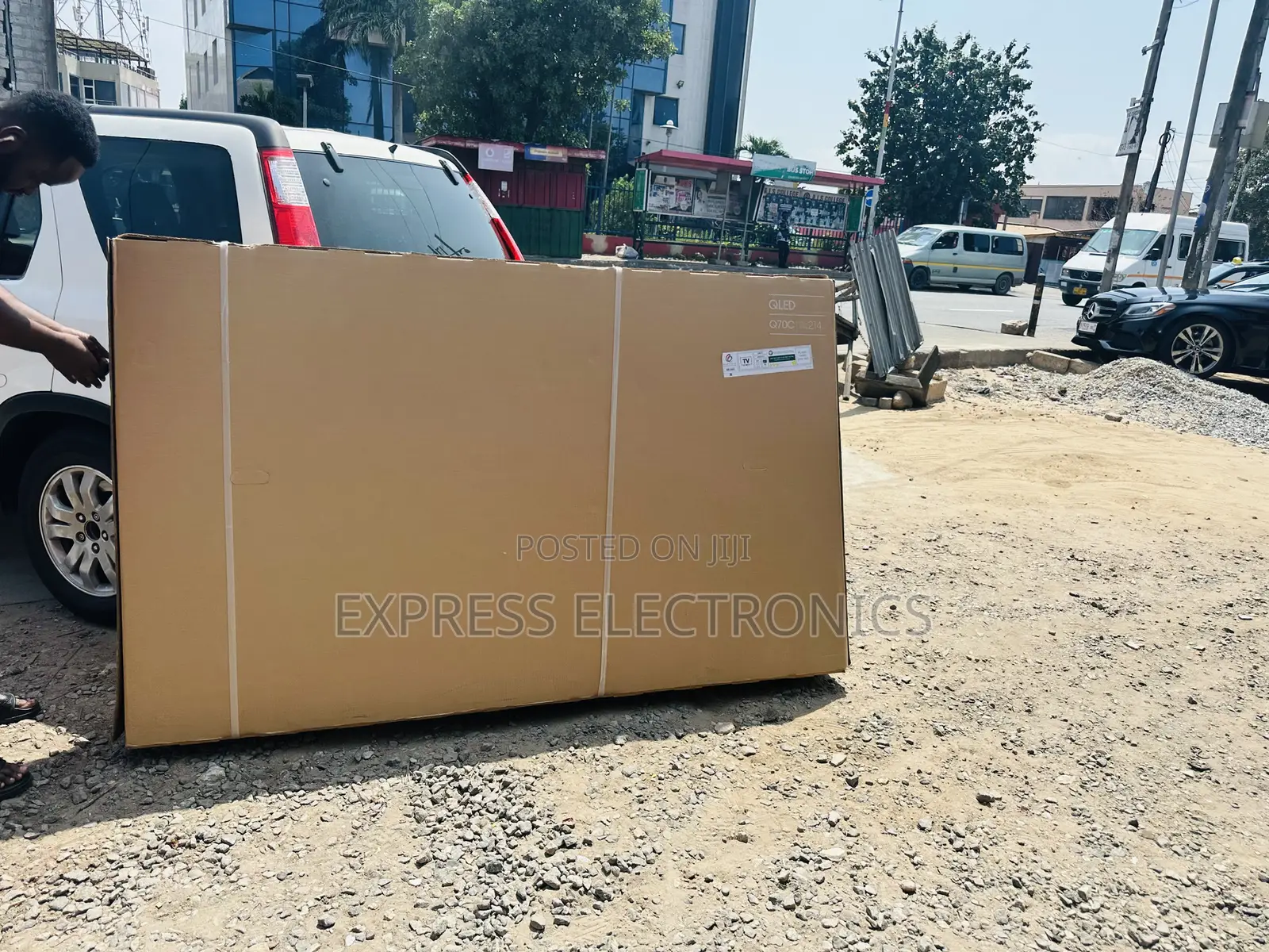 85q60c Samsung Qled Smart Glossy Slim Television